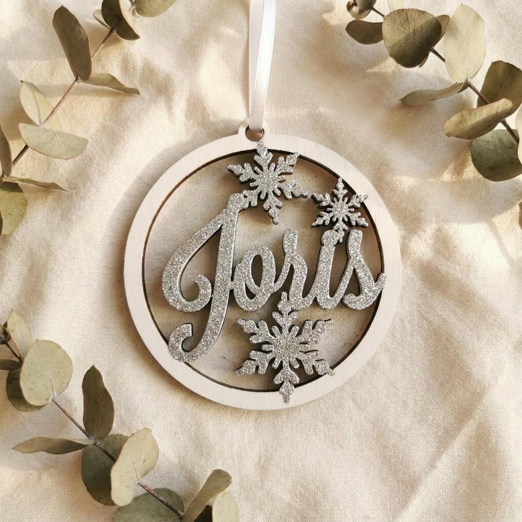 Gepersonaliseerd houten kerstornament met naam
